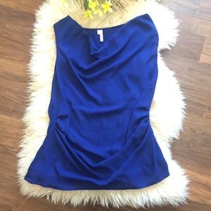 Studio y large blue scoop neck tank top